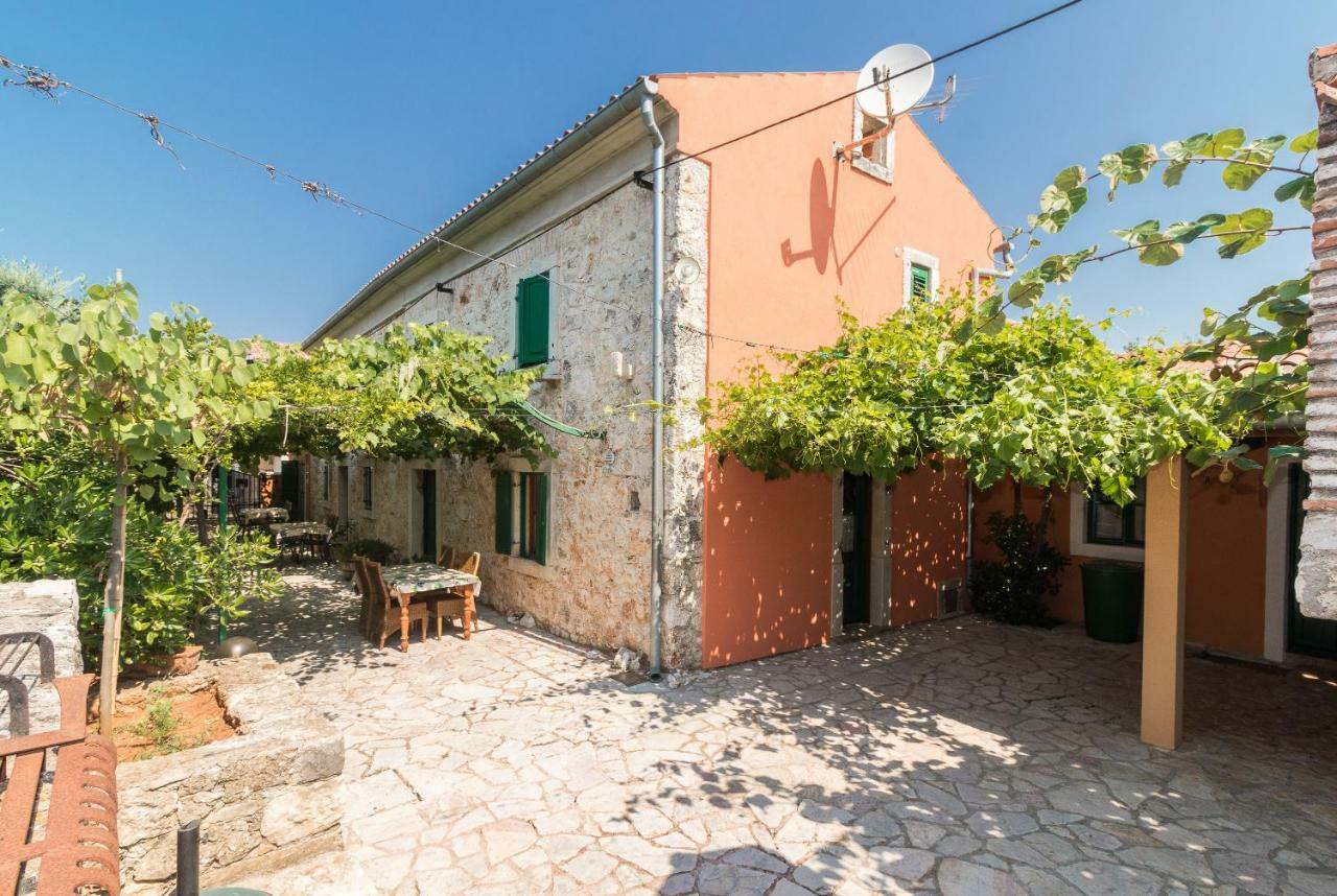 Country House Apartments Pola Esterno foto