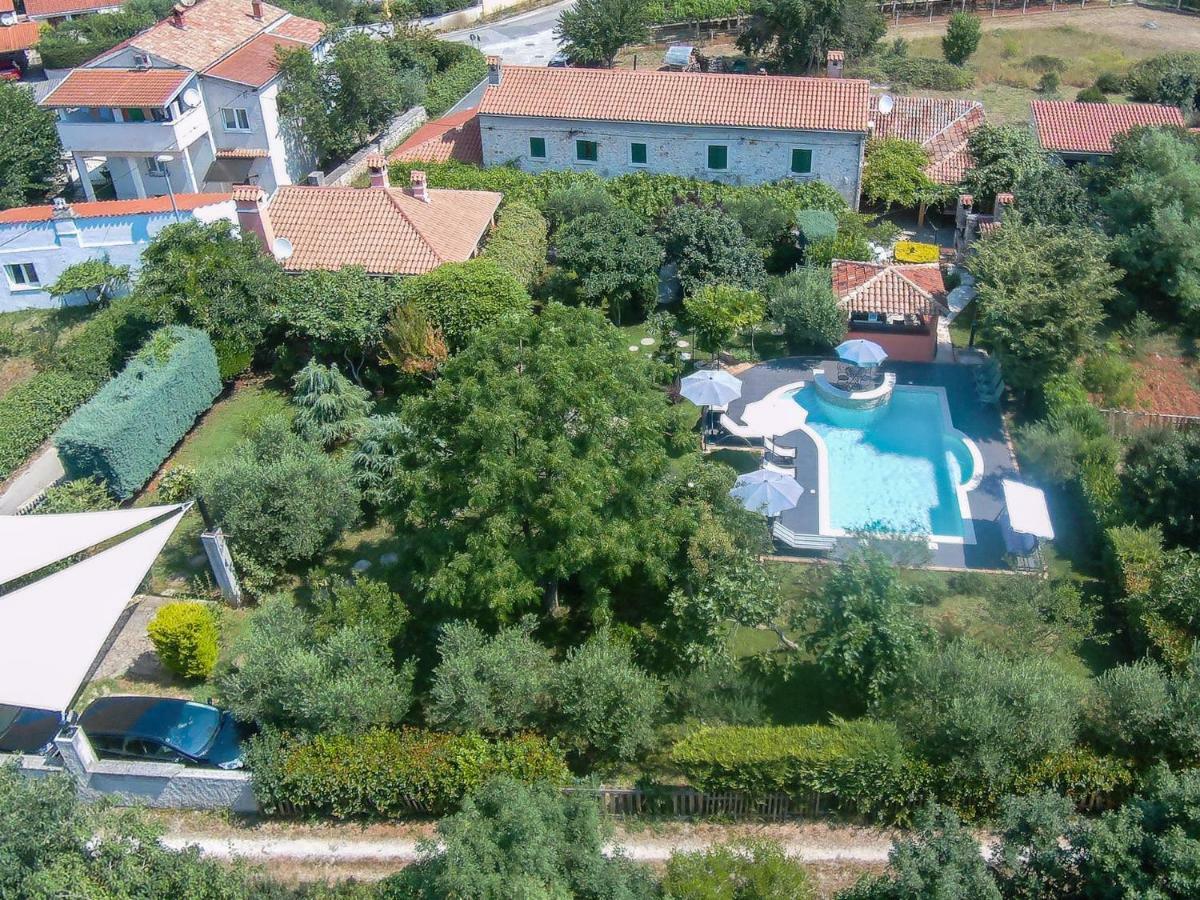 Country House Apartments Pola Esterno foto
