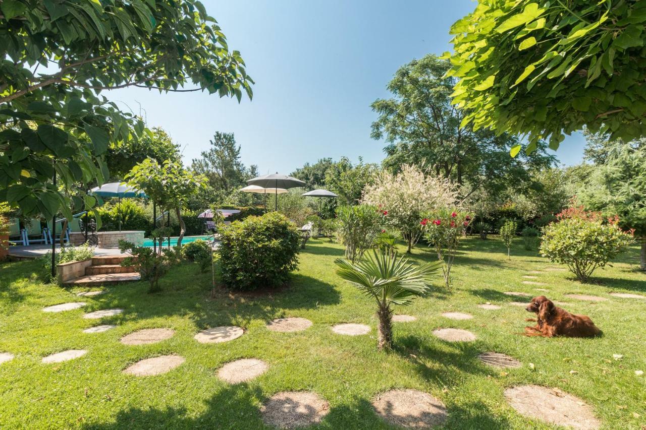 Country House Apartments Pola Esterno foto
