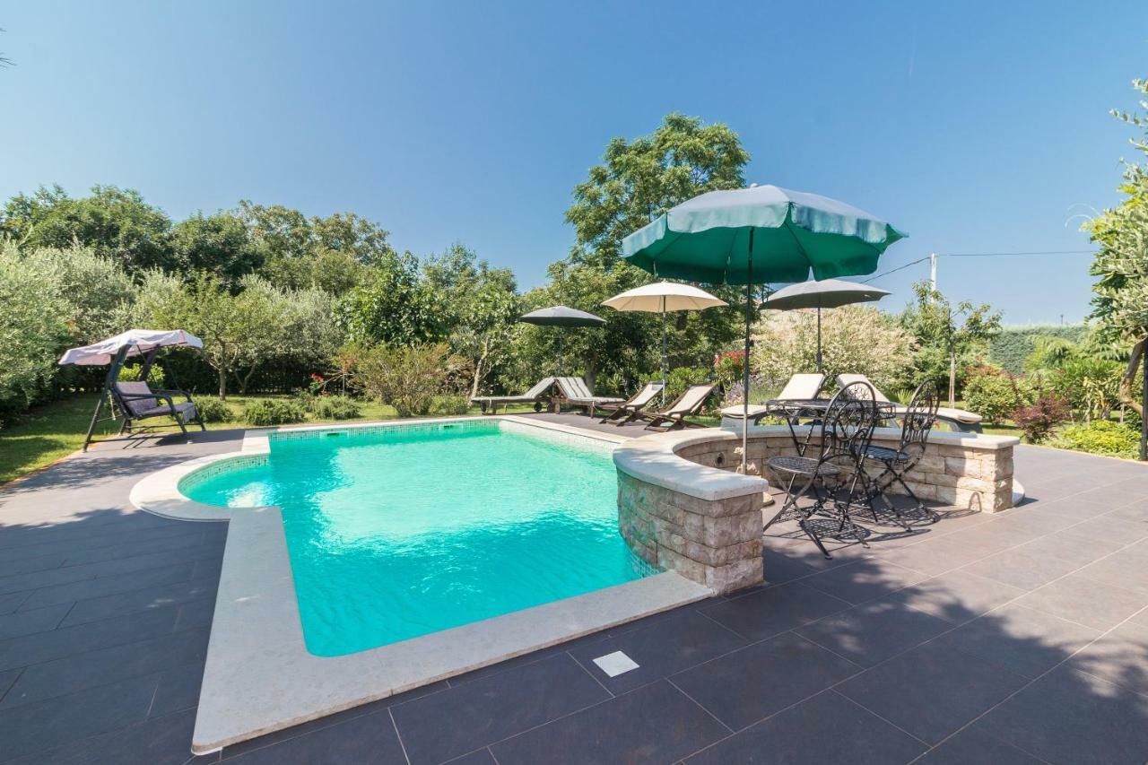 Country House Apartments Pola Esterno foto