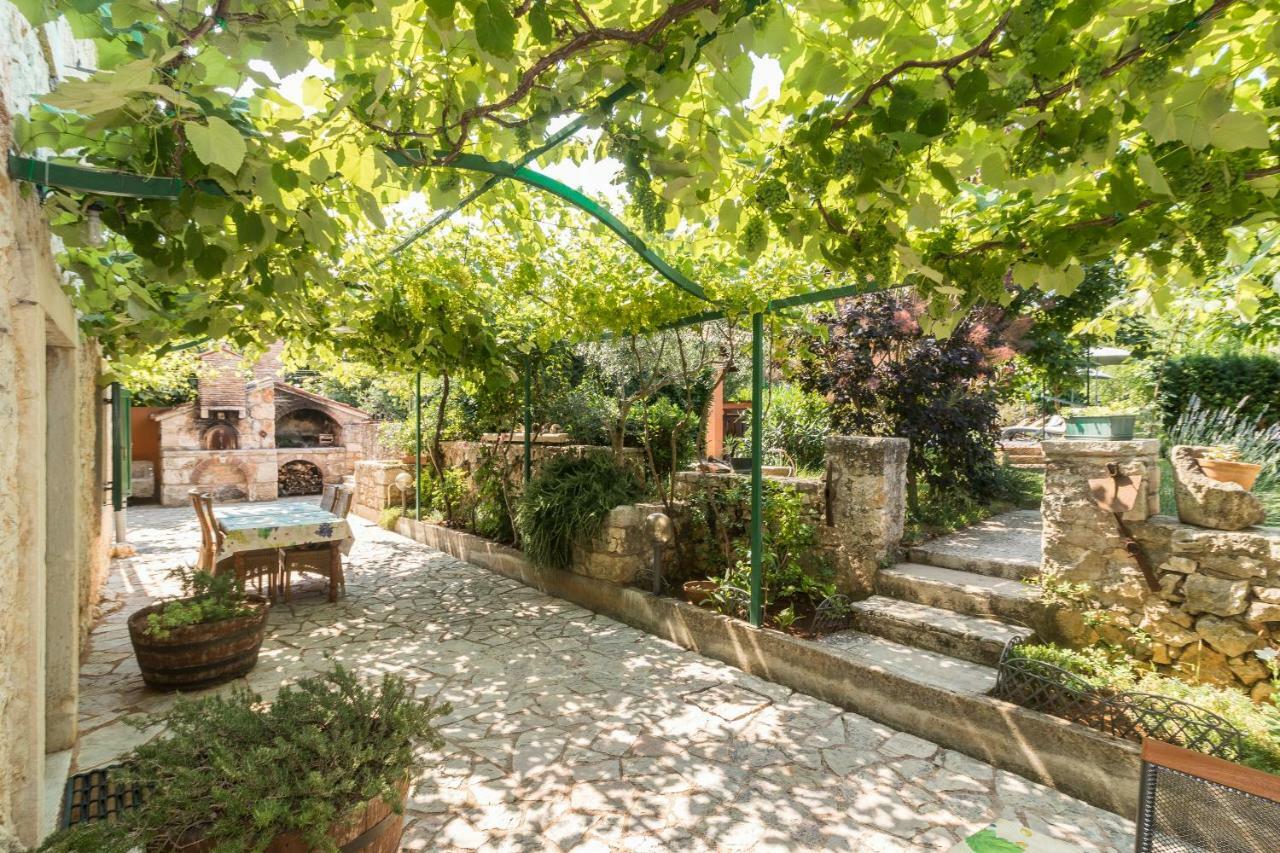 Country House Apartments Pola Esterno foto