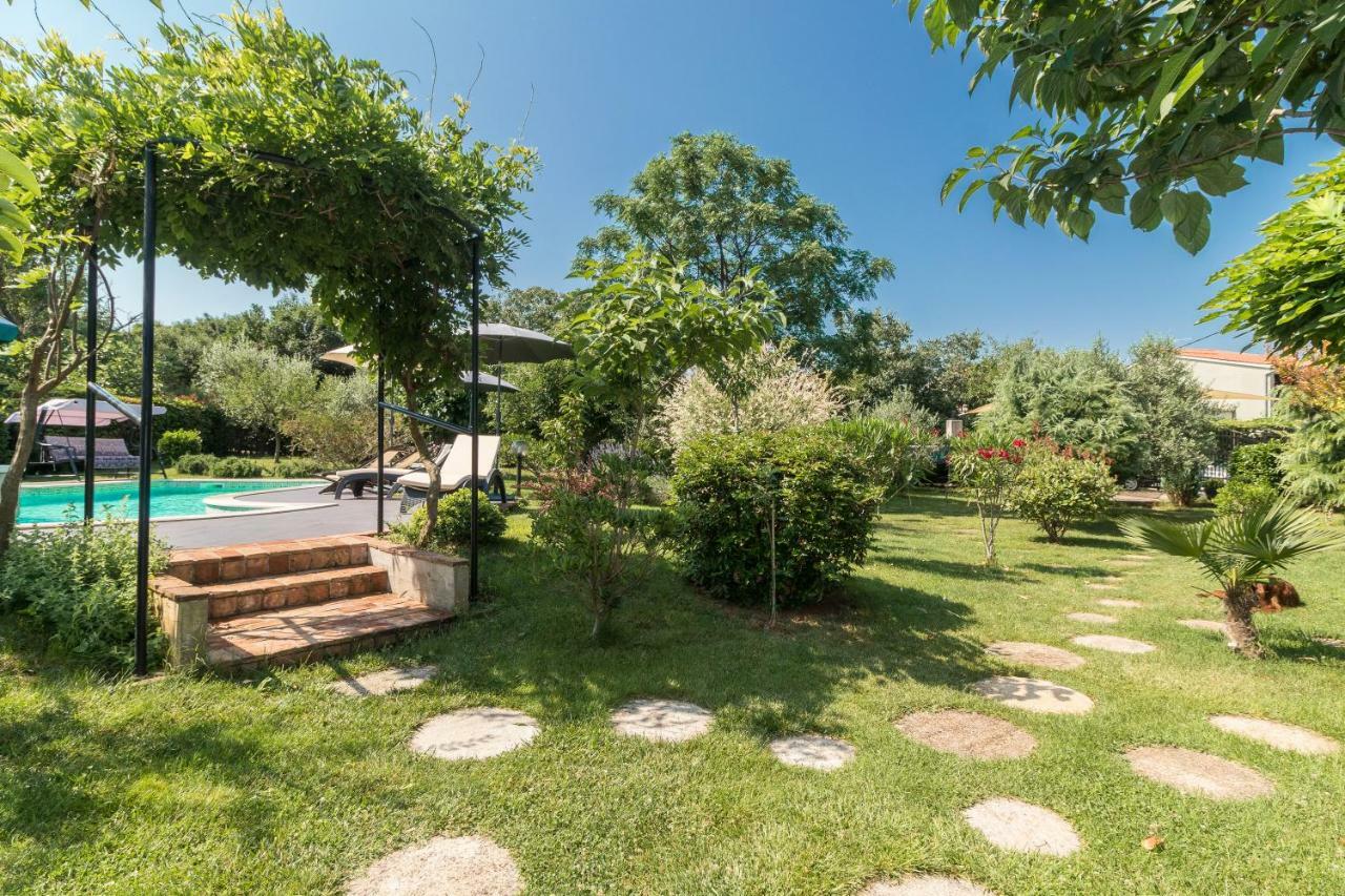 Country House Apartments Pola Esterno foto
