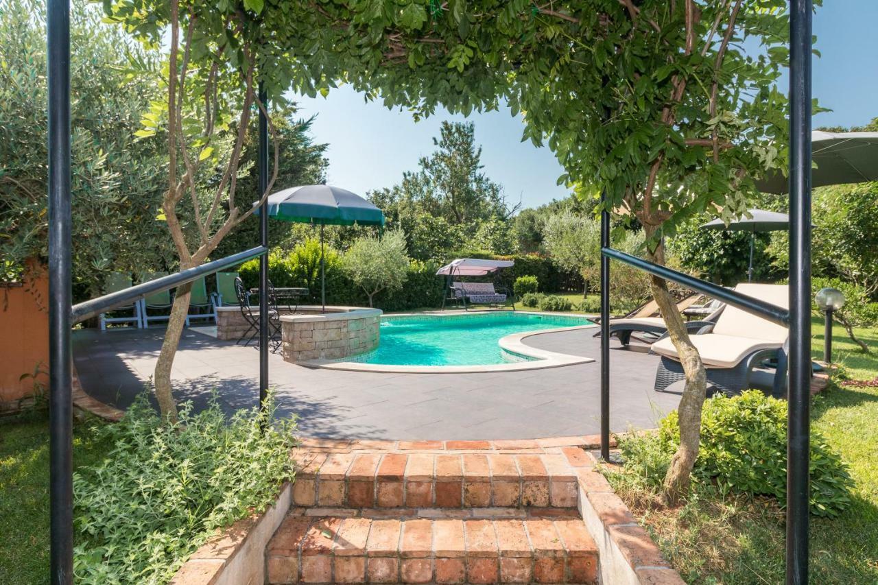 Country House Apartments Pola Esterno foto