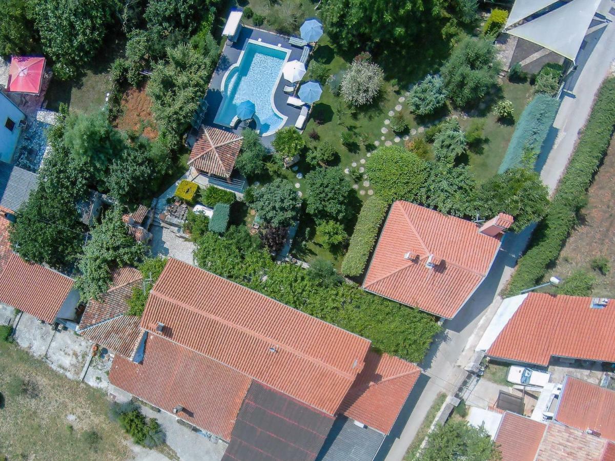 Country House Apartments Pola Esterno foto