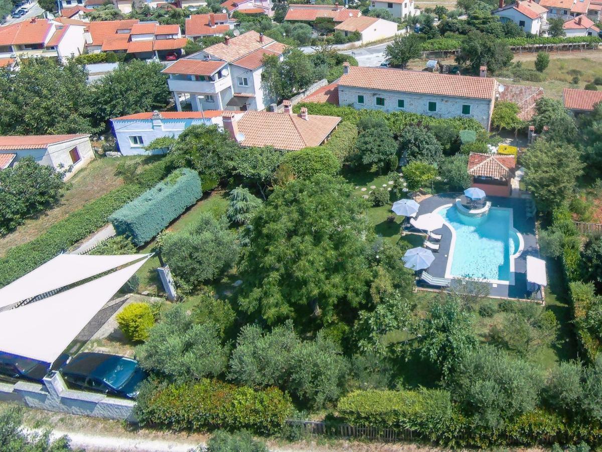 Country House Apartments Pola Esterno foto