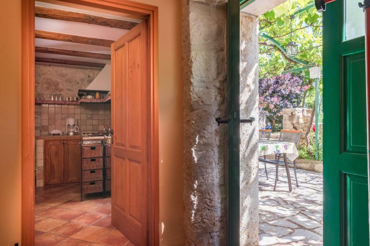 Country House Apartments Pola Esterno foto