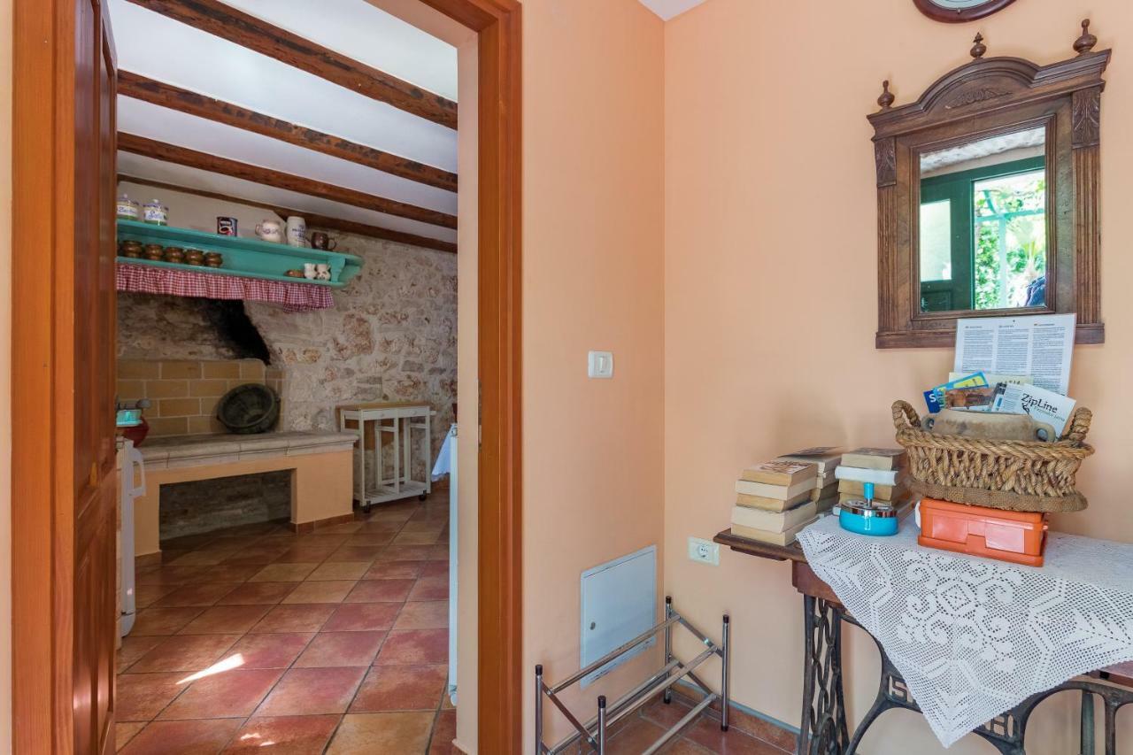 Country House Apartments Pola Esterno foto