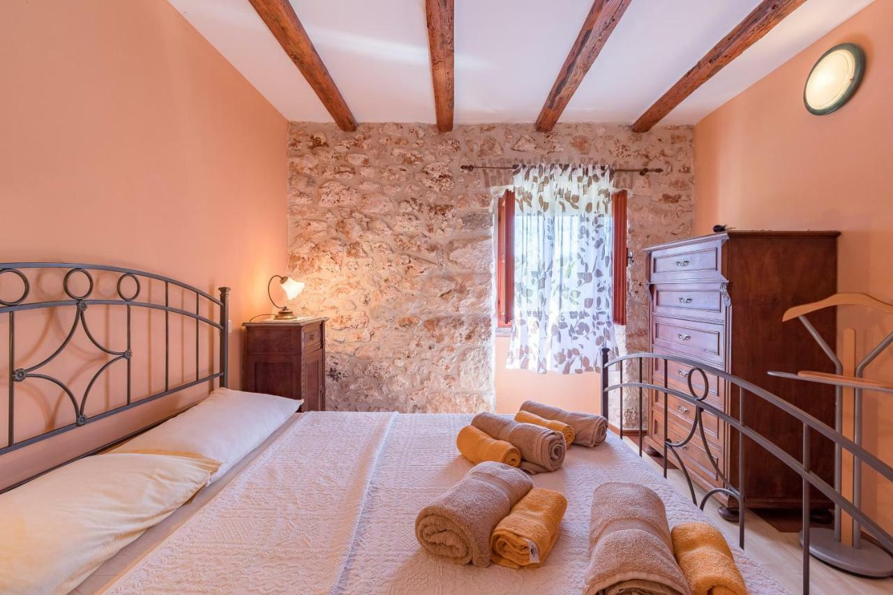 Country House Apartments Pola Esterno foto