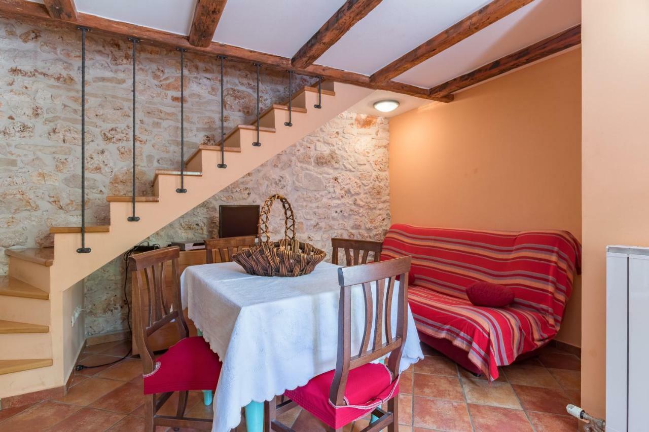 Country House Apartments Pola Esterno foto